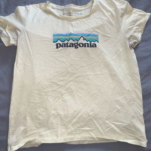 Patagonia Logo Short Sleeved shirt